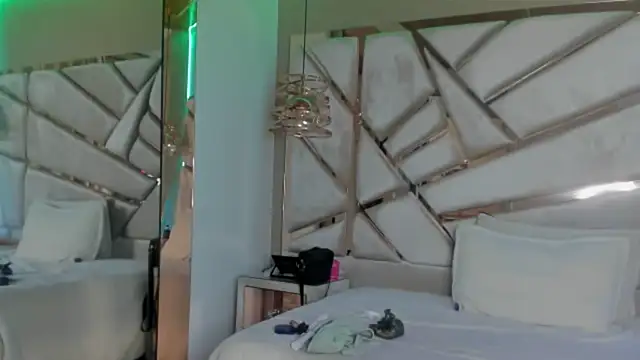 francis 20 online show from 17, 3, 2026