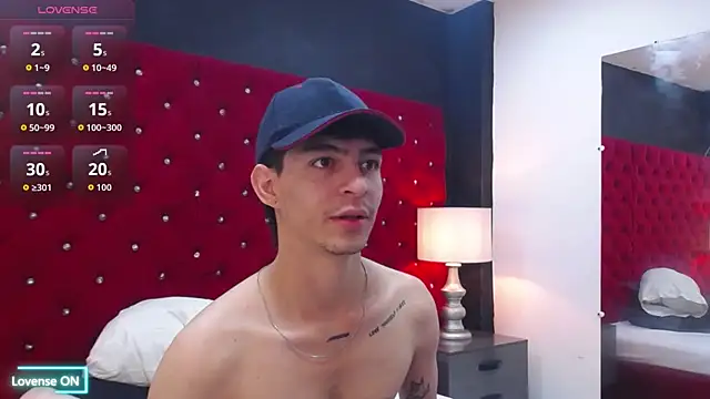 Snapshot of Logan_Woods chatting on 9, 2, 2026 Logan Woods online show from 9, 2, 2026