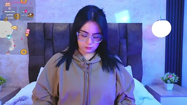 Snapshot of vicky_grey chatting on 12, 7, 2026 vicky grey online show from 12, 7, 2026