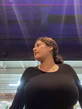 lizzy luminair online show from 4, 2, 2026