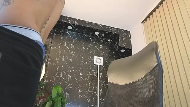 mister eithan online show from 16, 4, 2026