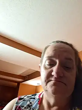 Snapshot of FunandFriskylady chatting on 1, 2, 2026 FunandFriskylady online show from 1, 2, 2026