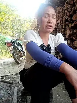 cutebobi online show from 13, 4, 2026