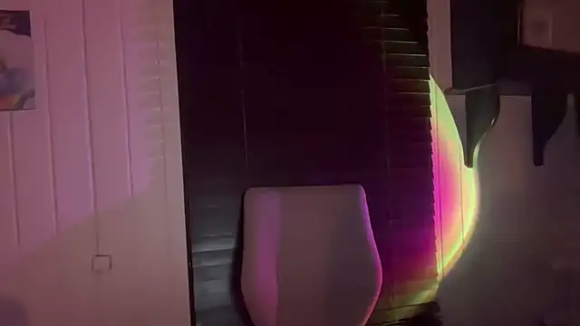 xopeachybaby online show from 24, 4, 2026