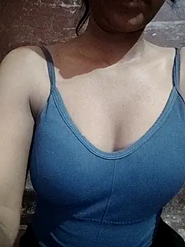 Ayesha Khan1 online show from 25, 5, 2026