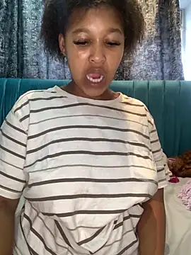 Snapshot of feliciahun chatting on 14, 2, 2026 feliciahun online show from 14, 2, 2026