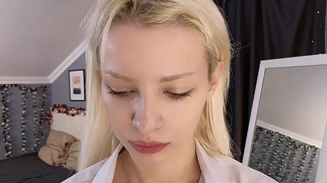 Snapshot of Naomi_Demio chatting on 11, 7, 2026 Naomi Demio online show from 11, 7, 2026