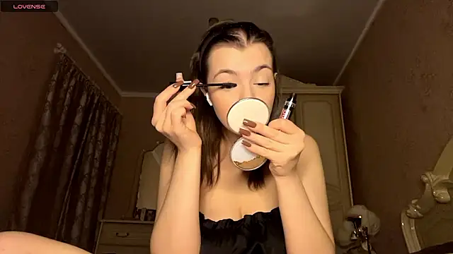 Snapshot of MistressBabe chatting on 6, 3, 2026 MistressBabe online show from 6, 3, 2026