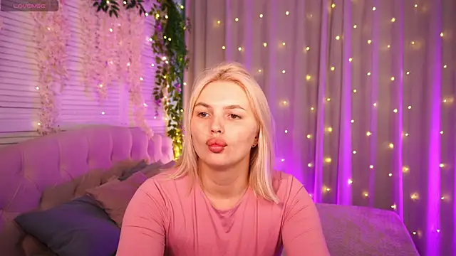 Snapshot of AmeliaWeells chatting on 16, 5, 2026 AmeliaWeells online show from 16, 5, 2026
