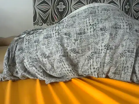 Snapshot of Pearlod2 chatting on 1, 2, 2026 Pearlod2 online show from 1, 2, 2026