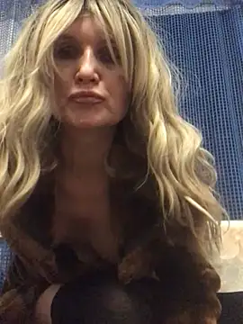 Snapshot of Snejnaya chatting on 5, 2, 2026 Snejnaya online show from 5, 2, 2026