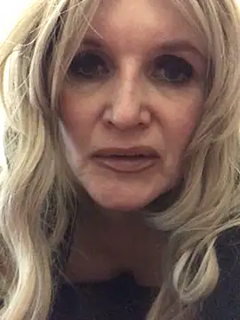 Snapshot of Snejnaya chatting on 6, 2, 2026 Snejnaya online show from 6, 2, 2026