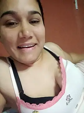 Snapshot of danagon16 chatting on 6, 2, 2026 danagon16 online show from 6, 2, 2026