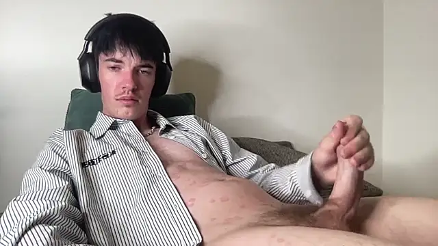 Snapshot of NovaTwinkx chatting on 1, 2, 2026 NovaTwinkx online show from 1, 2, 2026