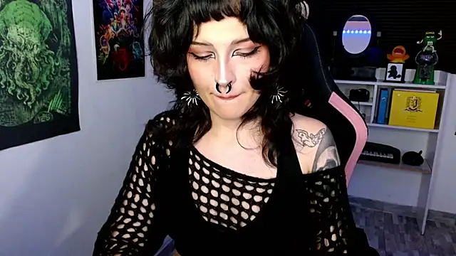 Snapshot of neena_nyx_ chatting on 9, 7, 2026 neena nyx online show from 9, 7, 2026