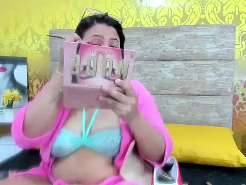 Snapshot of elianacollins23 chatting on 20, 2, 2026 elianacollins23 online show from 20, 2, 2026