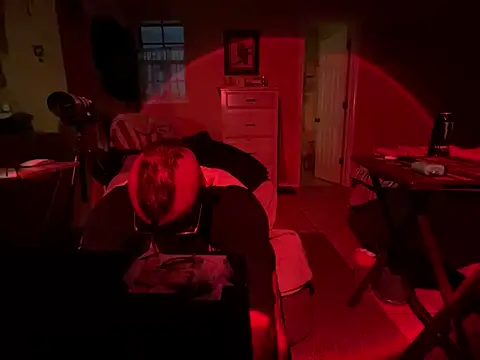 Snapshot of daddydonkey84 chatting on 18, 2, 2026 daddydonkey84 online show from 18, 2, 2026