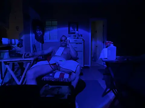 Snapshot of daddydonkey84 chatting on 19, 2, 2026 daddydonkey84 online show from 19, 2, 2026