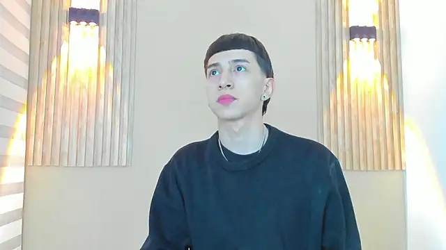 Snapshot of lian_cameron chatting on 19, 2, 2026 lian cameron online show from 19, 2, 2026