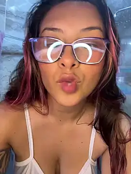 Snapshot of SOPHIIE_LUX_ chatting on 14, 2, 2026 SOPHIIE LUX online show from 14, 2, 2026