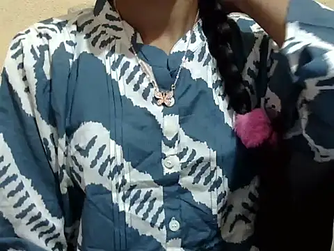 Snapshot of Khushi_v chatting on 5, 2, 2026 Khushi v online show from 5, 2, 2026