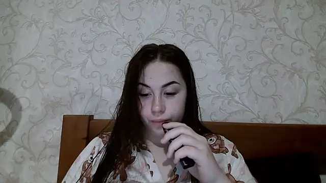 NoirAngel  online show from 18, 2, 2026