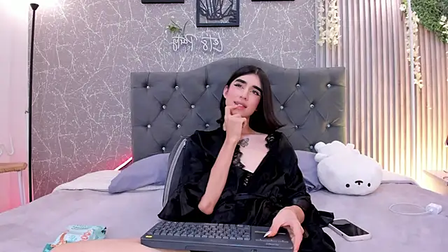 lana gill1 online show from 16, 4, 2026