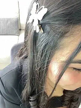 Mayka sex online show from 18, 4, 2026