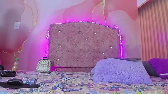 Snapshot of Melanie__Evans chatting on 20, 2, 2026 Melanie Evans online show from 20, 2, 2026