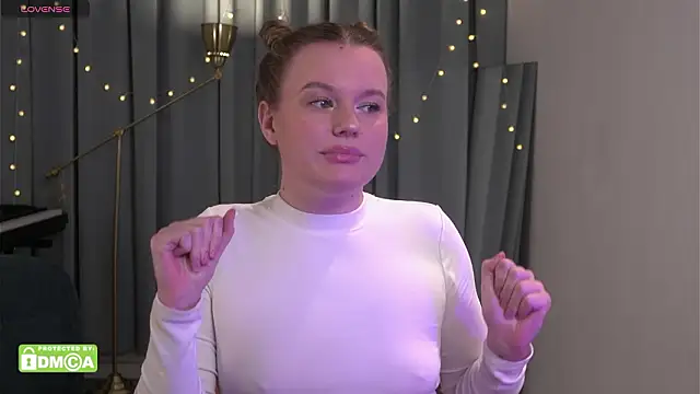 Snapshot of Agatha_Gris chatting on 2, 2, 2026 Agatha Gris online show from 2, 2, 2026