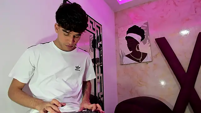 PRETTY COCK1 online show from 10, 3, 2026