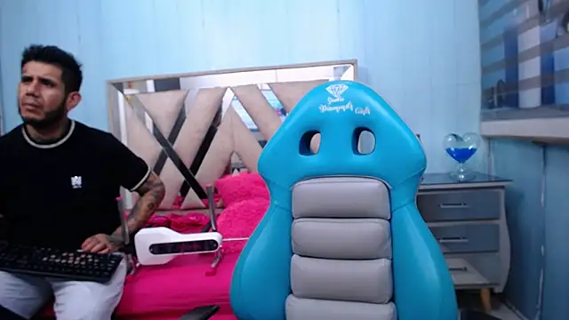 Snapshot of allison_max_tattoo chatting on 8, 2, 2026 allison max tattoo online show from 8, 2, 2026