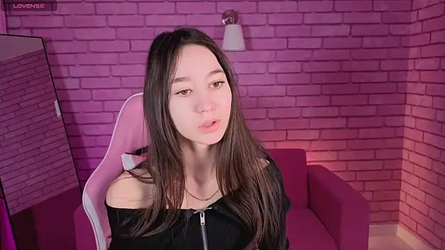 Nicole Brownie online show from 14, 4, 2026