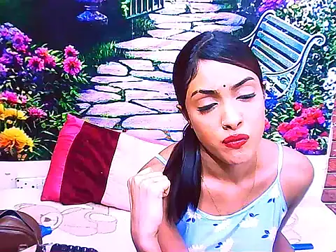 IndianPretty14u2Luv online show from 15, 4, 2026