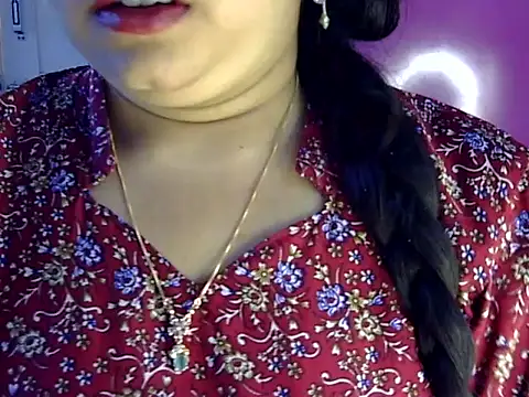 Cute Aliyaa online show from 13, 7, 2026
