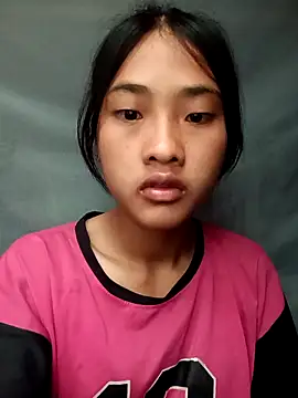 Snapshot of Hoa-tuylip chatting on 19, 4, 2026 Hoa-tuylip online show from 19, 4, 2026
