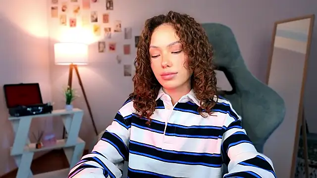 Snapshot of nexorine chatting on 17, 2, 2026 nexorine online show from 17, 2, 2026