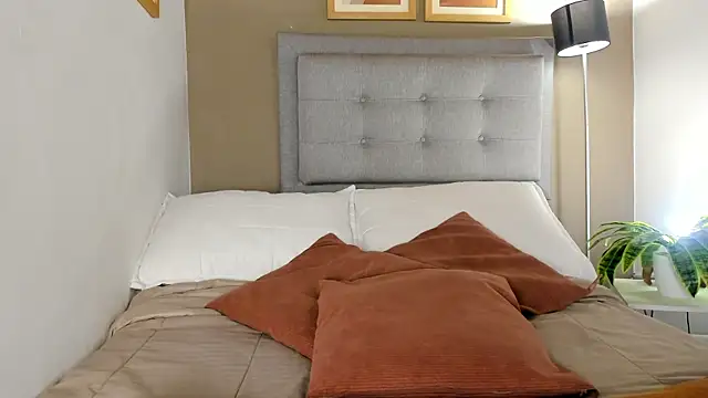 SalomeStorm  online show from 21, 3, 2026