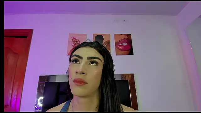 Isabella Moon9 online show from 5, 2, 2026