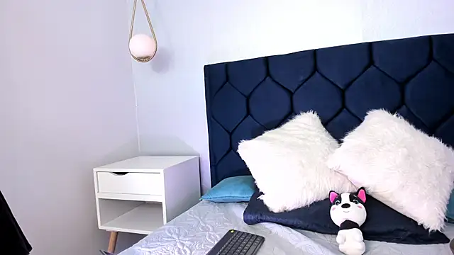 AlanaaHell online show from 9, 2, 2026