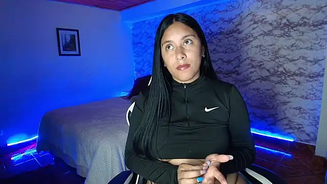 Camila IRoose online show from 16, 4, 2026