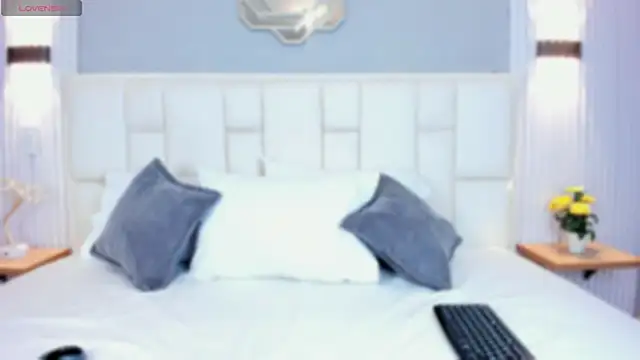 KataThonpson online show from 11, 3, 2026