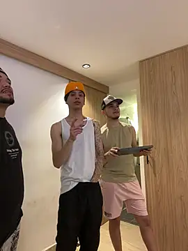 Snapshot of TheBatMansion chatting on 1, 3, 2026 TheBatMansion online show from 1, 3, 2026