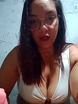 kuramaqueen online show from 5, 3, 2026