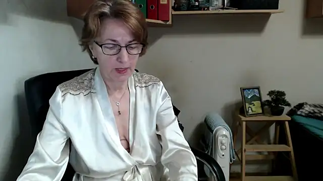 katemodel online show from 28, 3, 2026