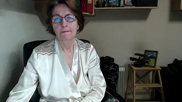 katemodel online show from 3, 6, 2026