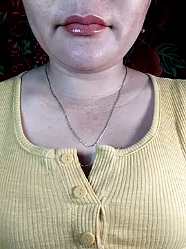 Reina Fcup01 online show from 5, 2, 2026