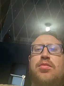 Ecuhot8976 online show from 22, 4, 2026