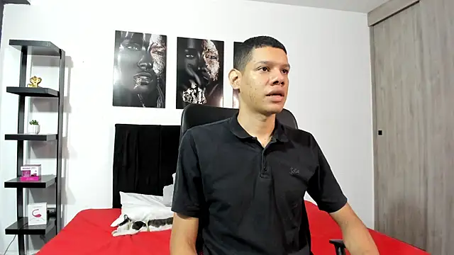 Snapshot of milo_cruz_ chatting on 5, 2, 2026 milo cruz online show from 5, 2, 2026