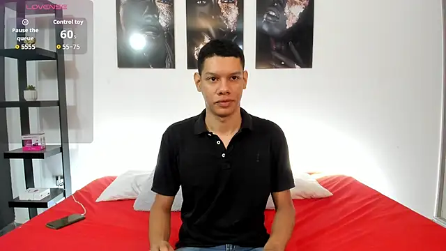 Snapshot of milo_cruz_ chatting on 6, 3, 2026 milo cruz online show from 6, 3, 2026